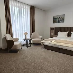Evelin Deluxe House Guest house